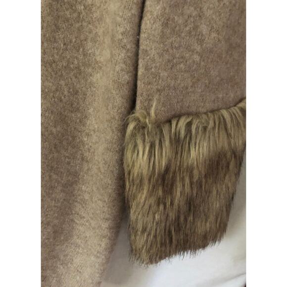 Boston Proper Tan Knit Pullover Turtleneck Dress with faux fur sleeve ends Sz L - Picture 8 of 9